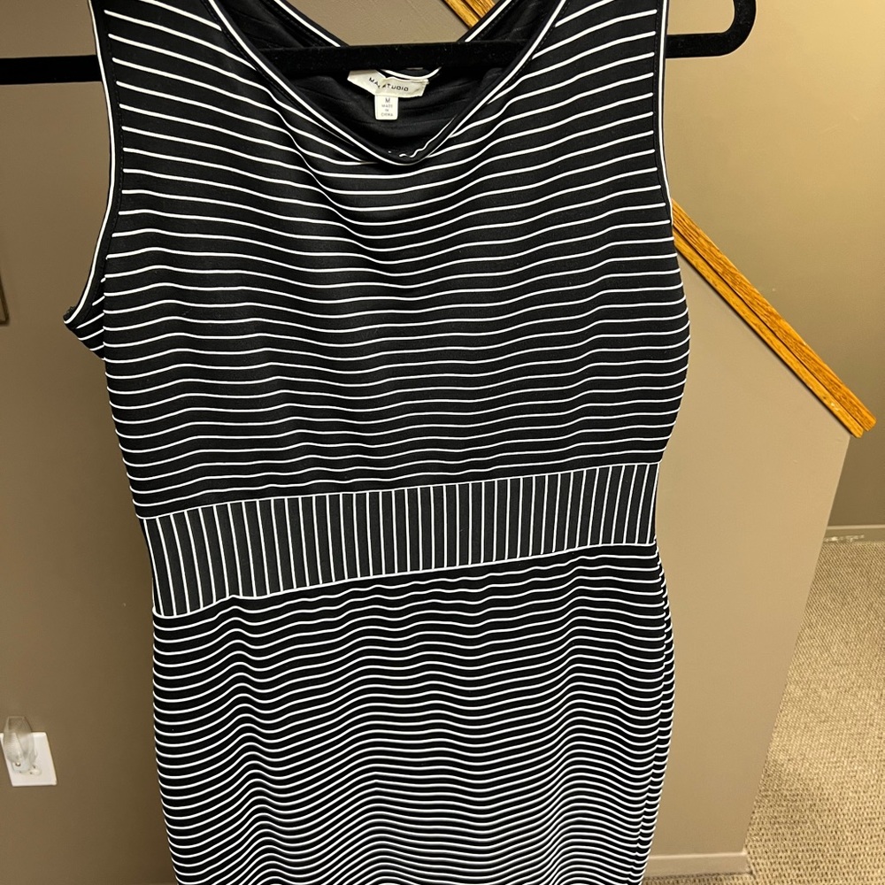 Black and white bodycon dress